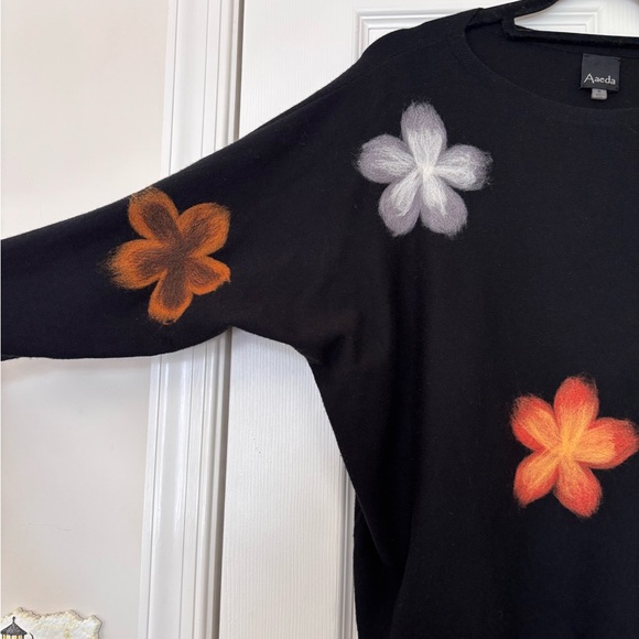 Aaeda Sioni Felted Floral Dolman Sleeve Boat Neck Pullover Sweater - Picture 4 of 6